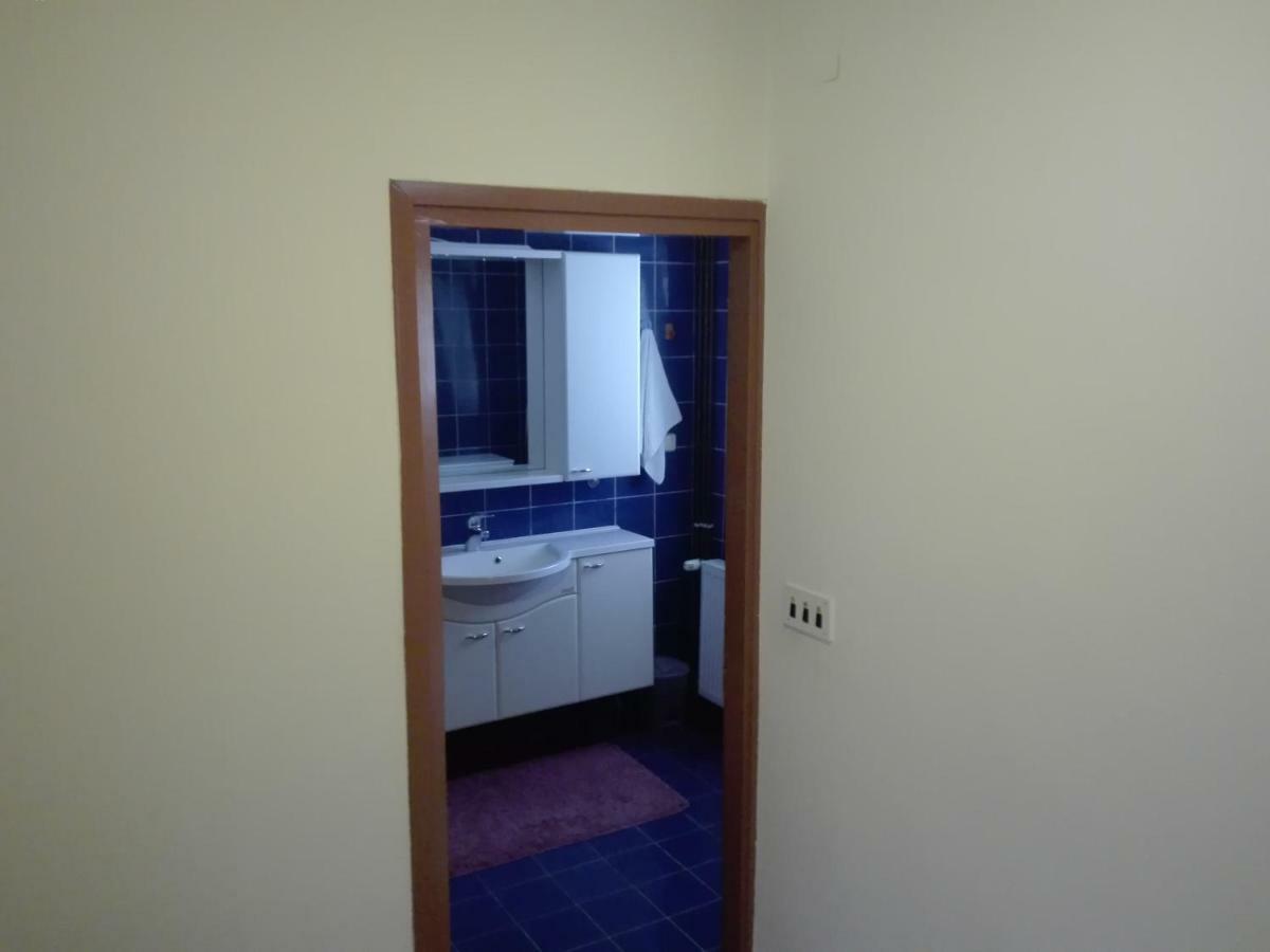 Rooms Amg Privlaka  Luaran gambar